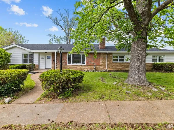 3 Nob Hill Ln, Saint Louis, MO 63130