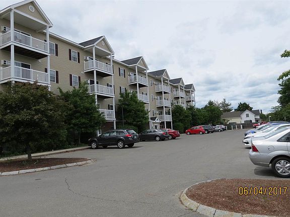 5th image of 18 Harbor Ave APT 206