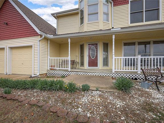 5th image of 13035 Wild Rose Ln