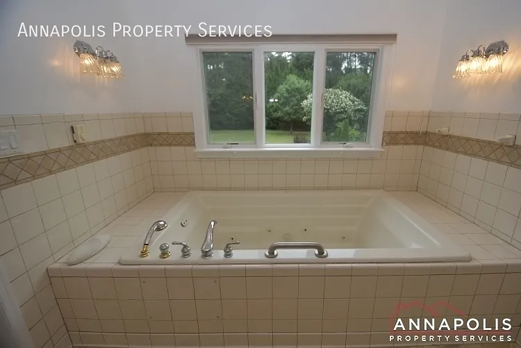 7809 Locust Wood Rd — Photo 19