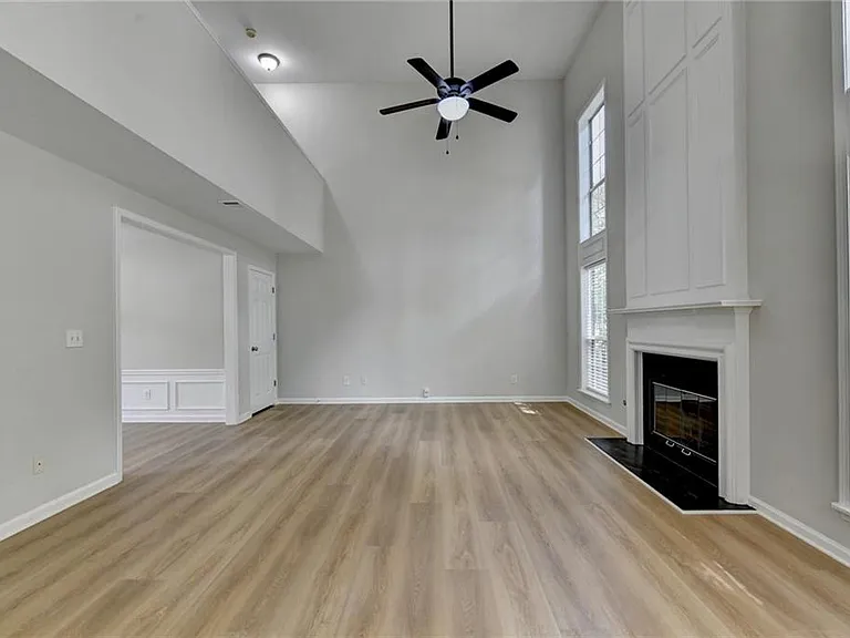 340 Waddington Trl — Photo 16