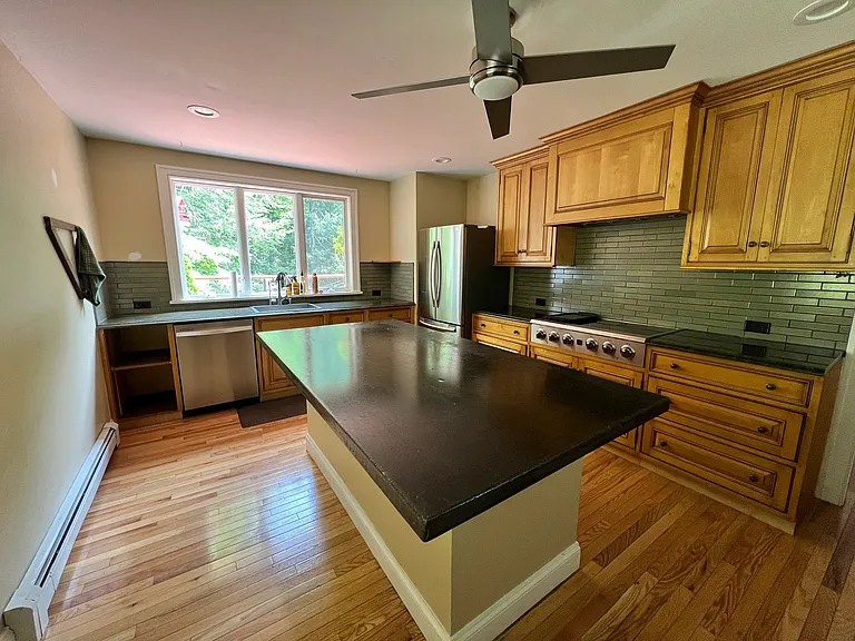 73 Hemlock Rd — Photo 16