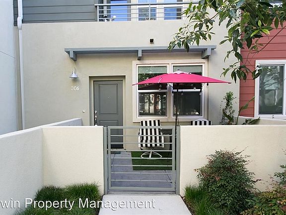 4th image of 213 Royal Gln Unit 306