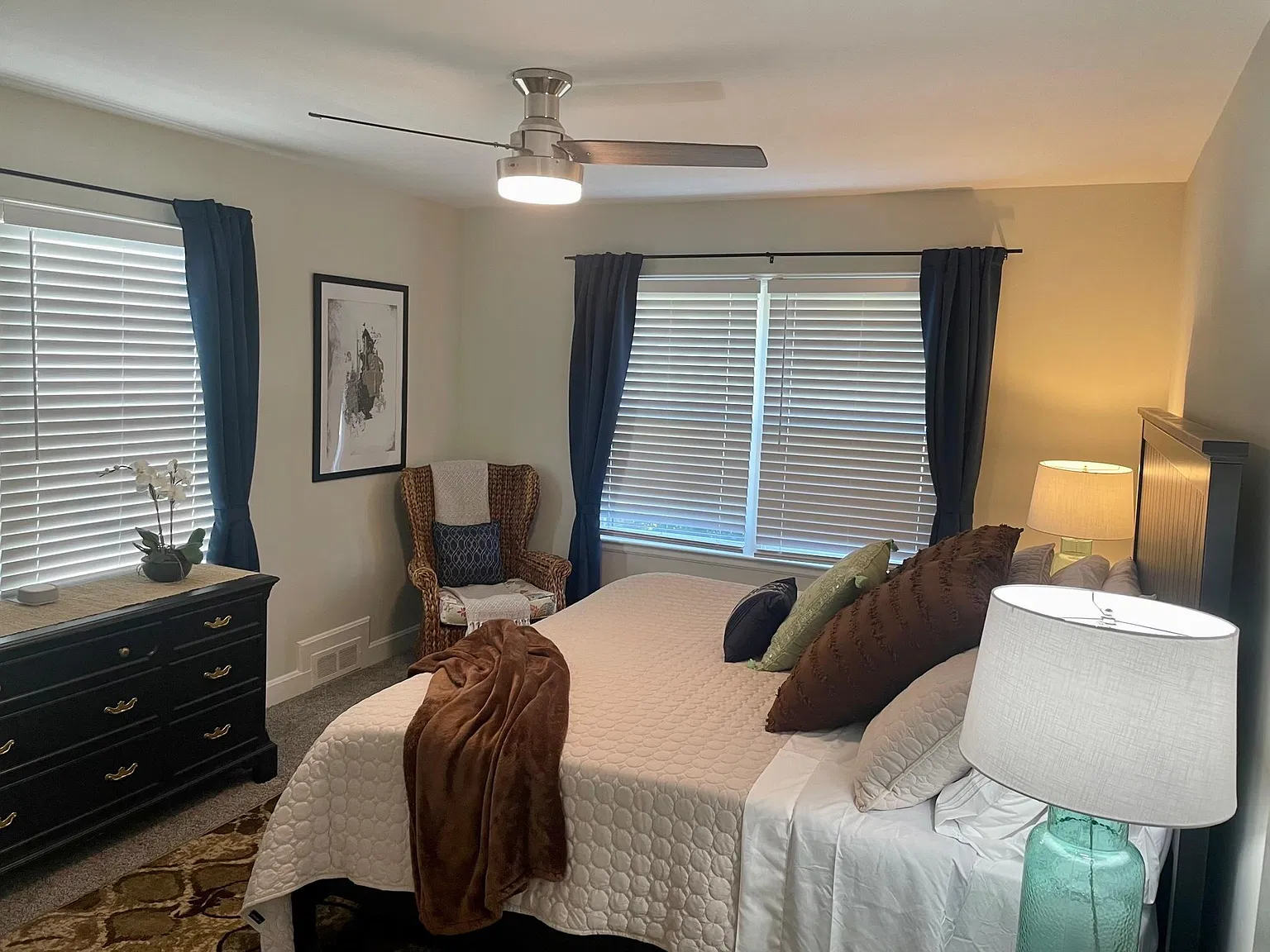 2 bed, 1100 sqft, $2,200 — Photo 4