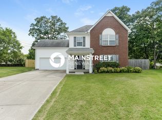 2010 Pearson Ln, La Vergne, TN 37086