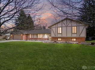 9058 Woodstream Ln, Dayton, OH 45458