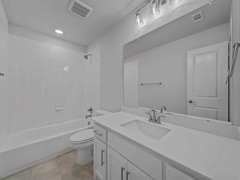 861 Lady Tessala Ave — Photo 3