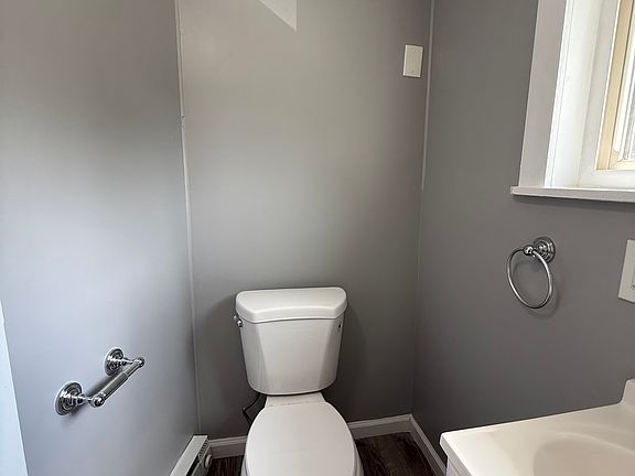 3rd image of 184-186 2nd St #2
