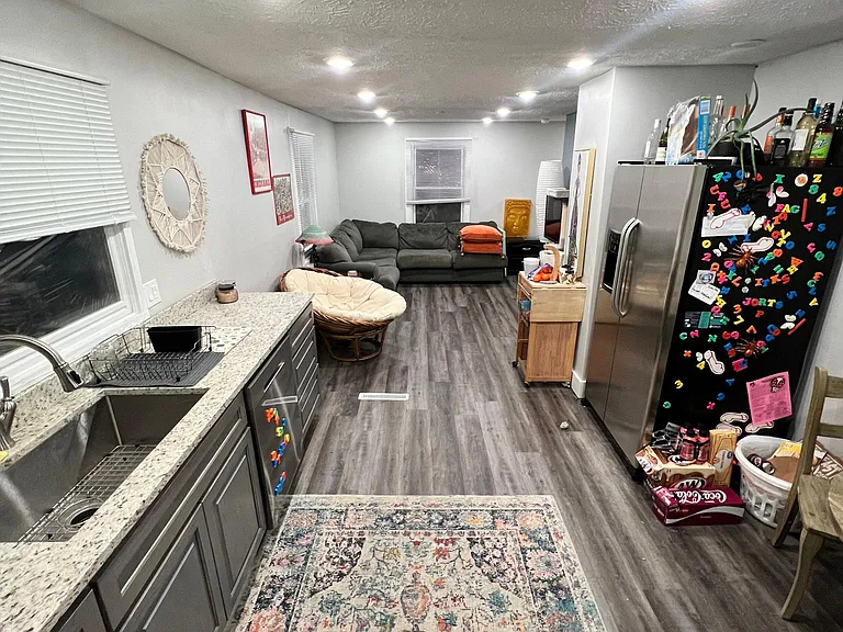 315 E Southern Dr — Photo 3