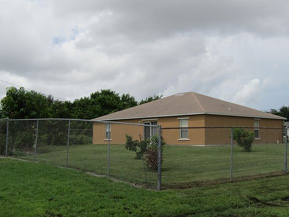 4th image of 314 SW Log Dr