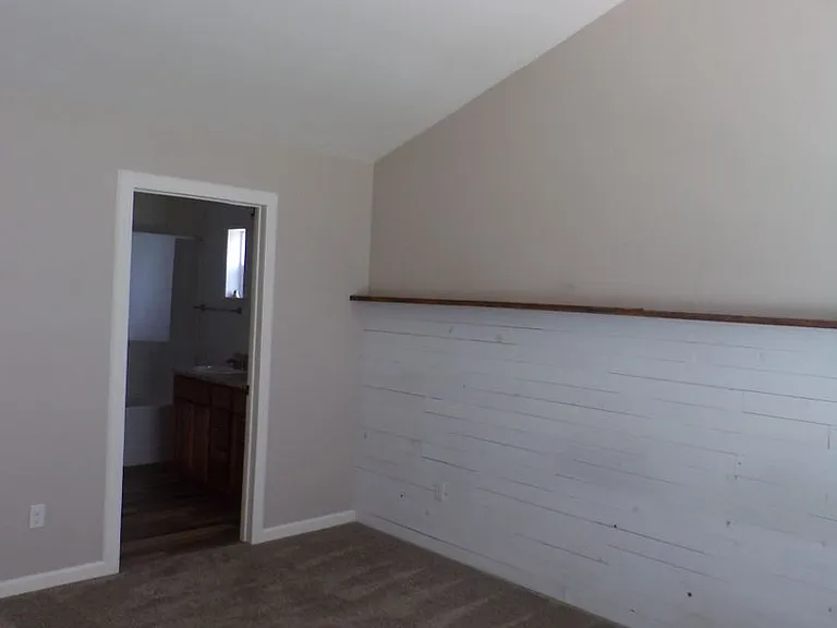 2812 Athens Ct — Photo 5