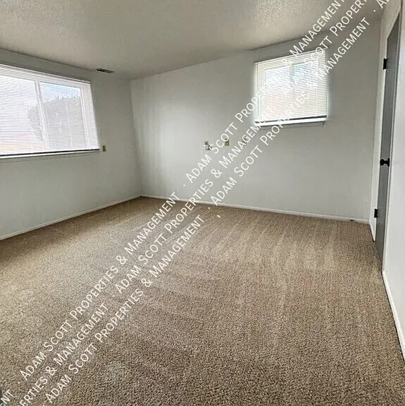 1316 Southwestern Dr #1 — Photo 4