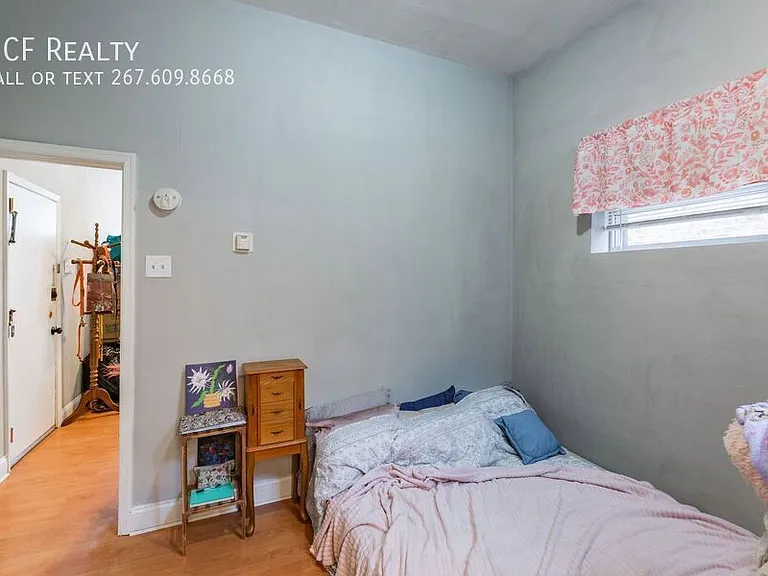 2123 Spring Garden St #2F — Photo 4