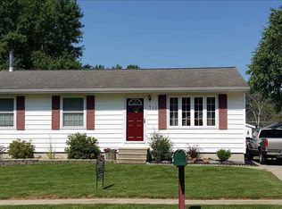 711 Cloverdale Ave, Waterloo, IA 50703