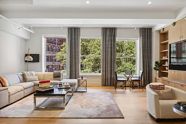 Rented by Liss Real Estate Group LLC | media 1