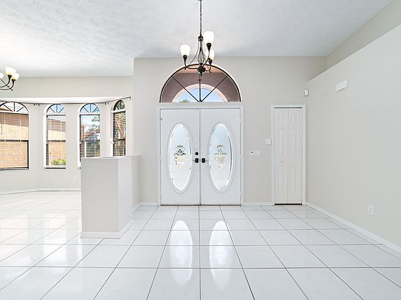 3rd image of 2355 SW Salmon Road