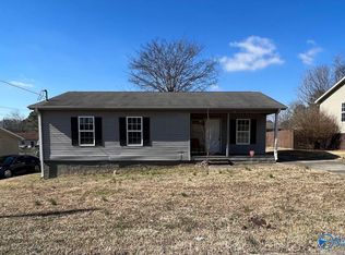 6121 Melrose Rd NW, Huntsville, AL 35810