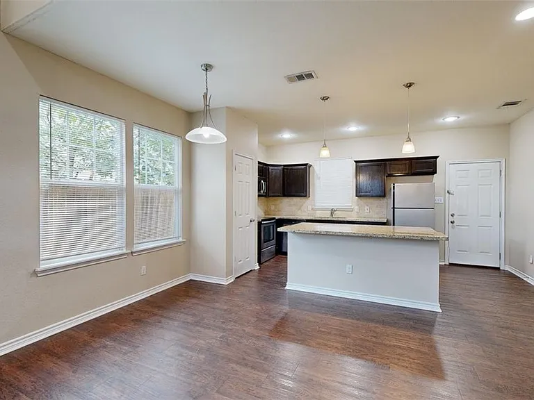 205A Sterling St — Photo 6