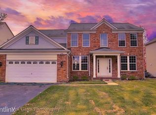 560 Tuscany Dr, Algonquin, IL 60102