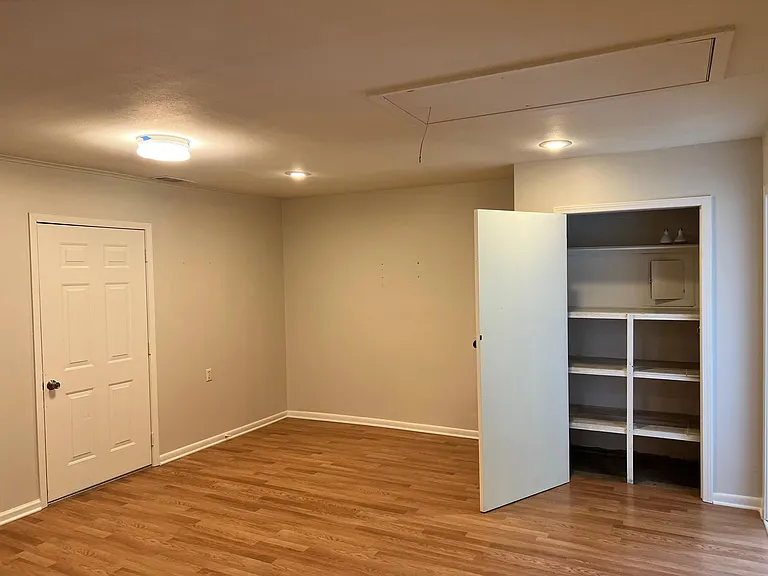 4 Hawthorne Dr — Photo 14