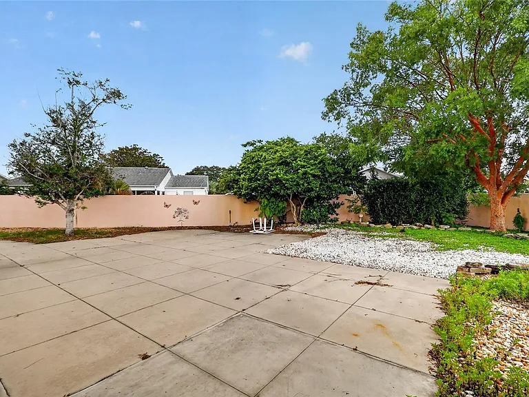 1630 Tampico Pl — Photo 38
