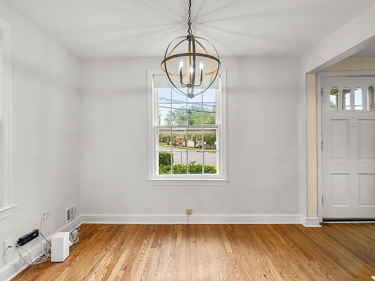 2200 Windham Ln — Photo 15