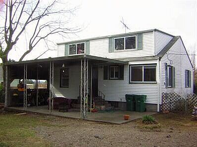 2nd image of 3208 Herren Ave