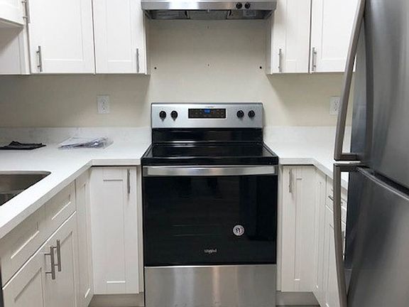 3rd image of 189 Sunwood Meadows Pl