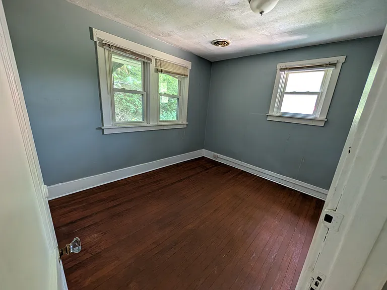 1253 Chartiers Ave #2 — Photo 8
