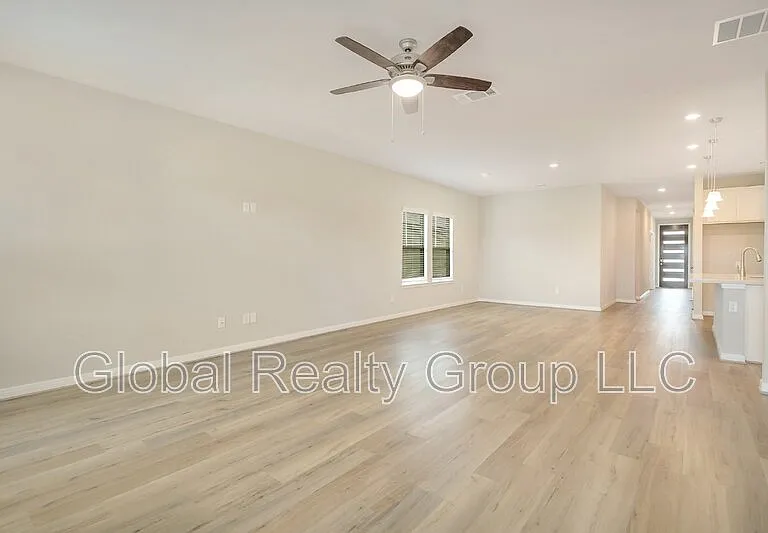 1247 Meyers Mdw — Photo 8