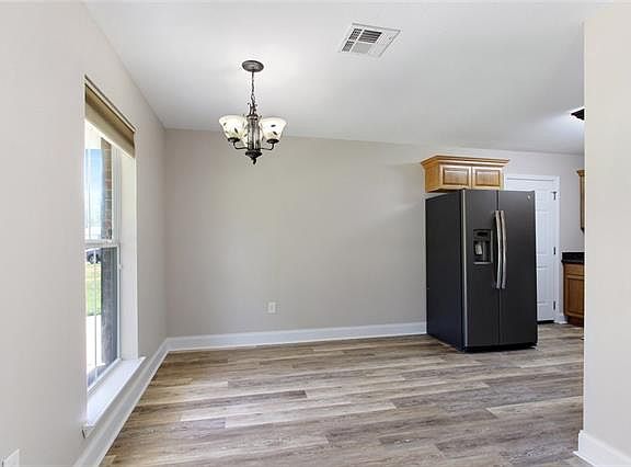 4th image of 409 Pelican Ln