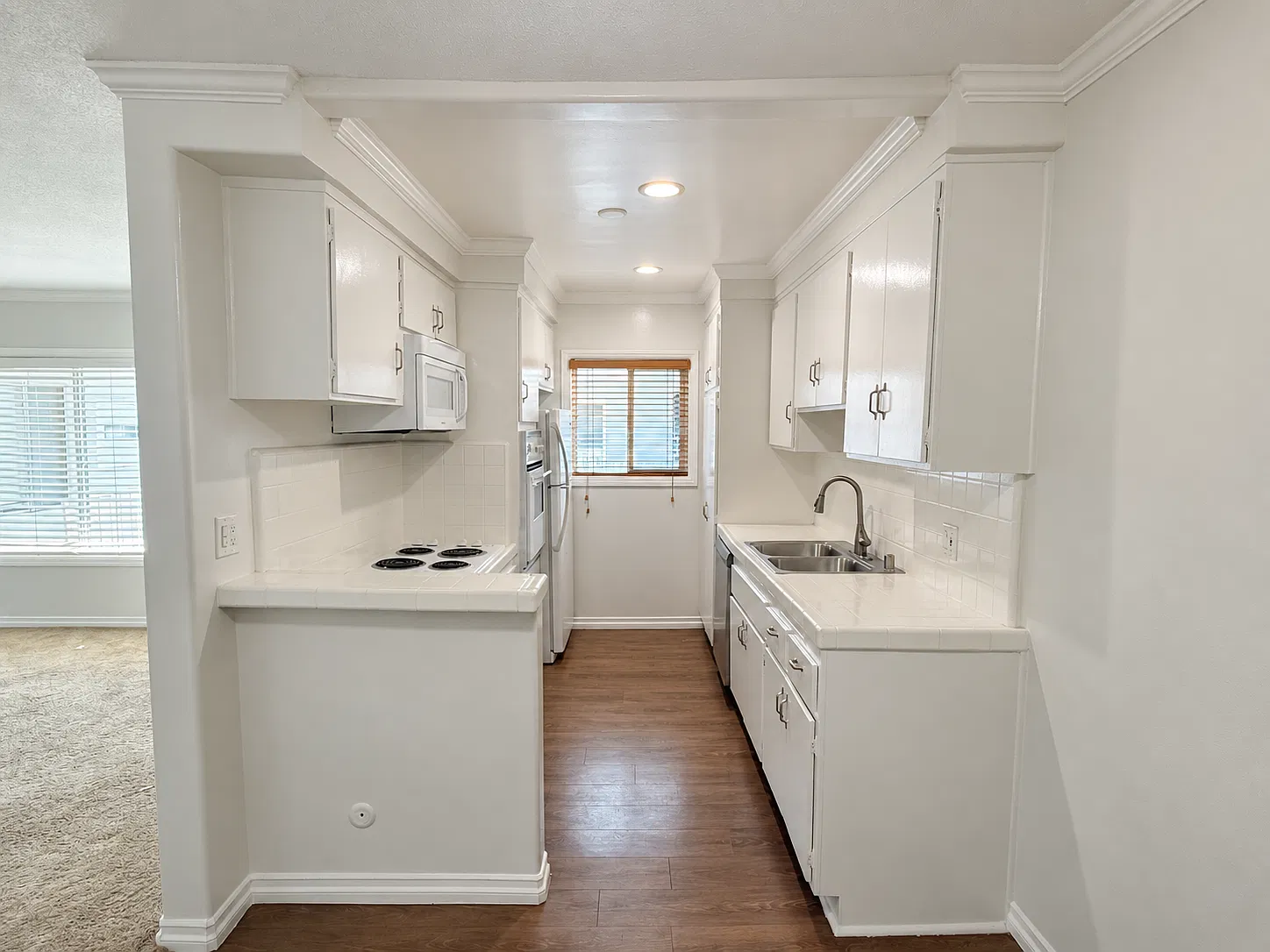 8939 Cadillac Ave — Photo 4