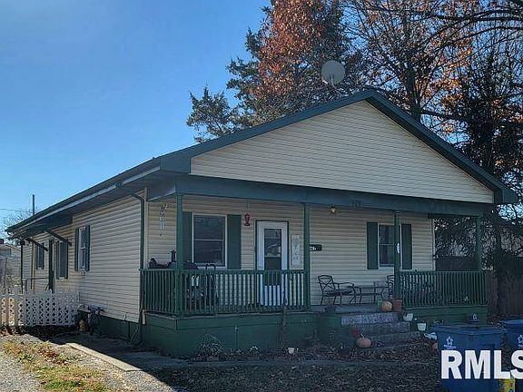 2nd image of 409 E 9th St