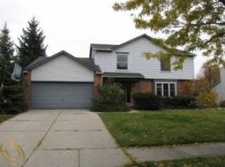 24874 Sarah Flynn Dr, Novi, MI