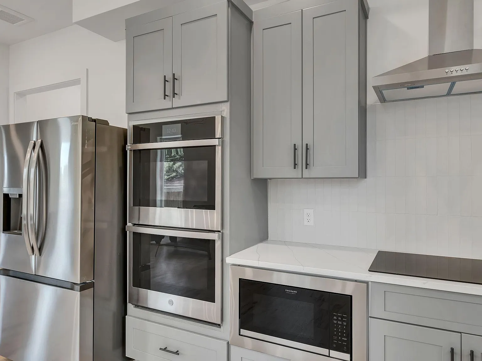4 bed, 5.5 bath, 2350 sqft, $1,425 — Photo 4