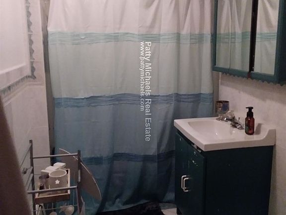 222B Riverside Ave. Medford Shared Unit Photo 7