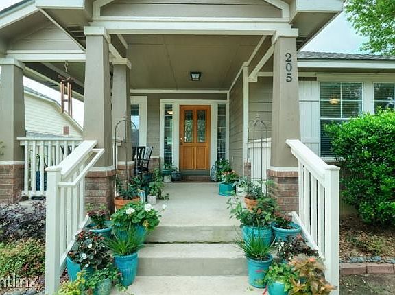 3rd image of 205 Gila Cliff Dr