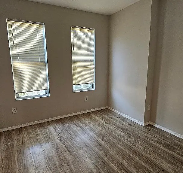 214 S Edgewood St — Photo 13