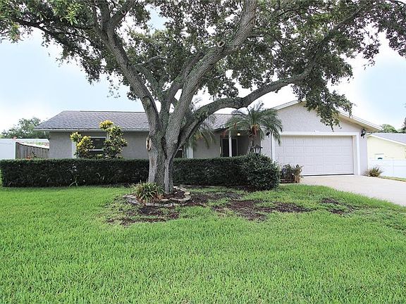 2nd image of 8183 Coachlight Cir