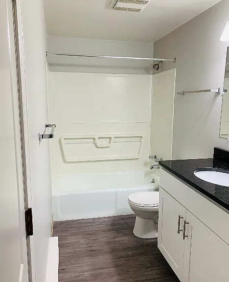 Yarmouth Green Apartment Homes — Photo 15