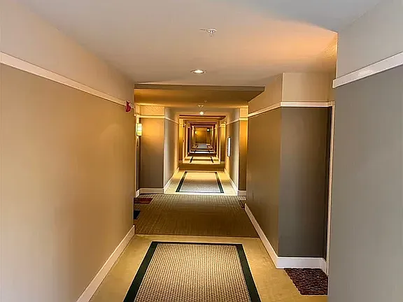 1 bed, 820 sqft, $2,200 — Photo 1