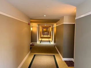 17 W Mercer St APT 207, Seattle, WA 98119