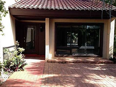 2nd image of 1091 NE 203rd Ln