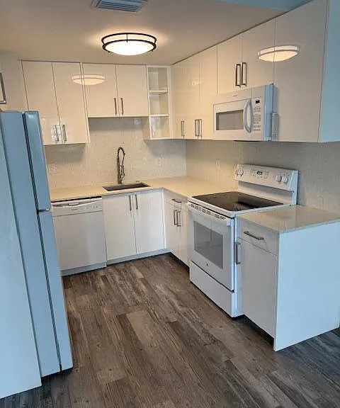 751 Pine Dr #104 — Photo 5