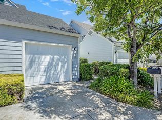 710 Live Oak Ln, Pinole, CA 94564