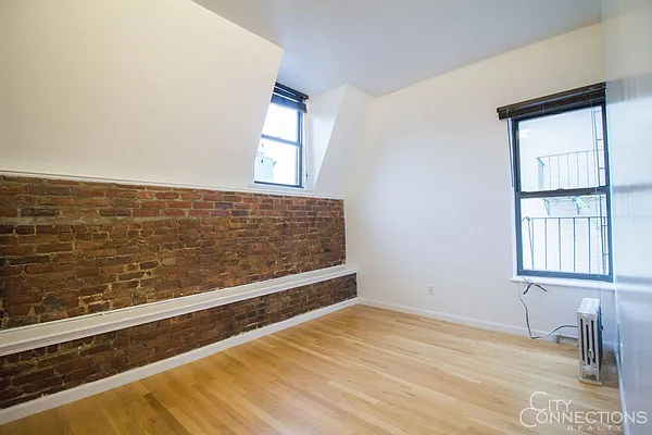 Rented by One Eleven Residential, Inc. | media 8