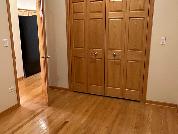 2nd image of 3044 S Canal St #1