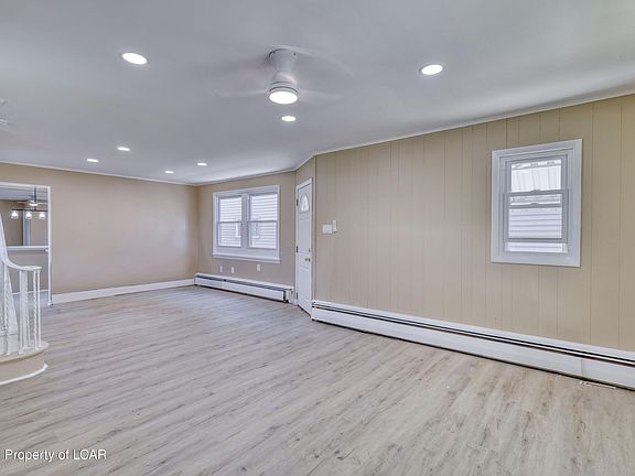 4th image of 153 John St