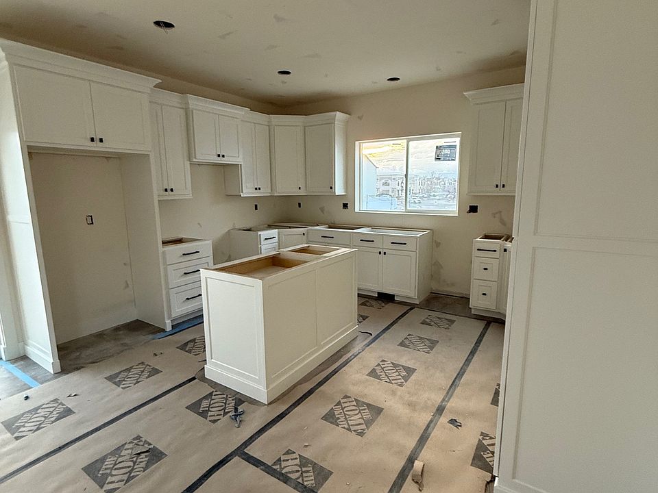 2nd image of 352 E Mistilake Ln #20