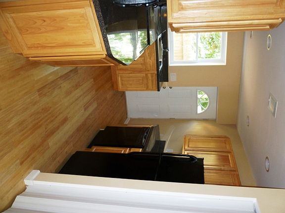 2225-greenwhich-st-5